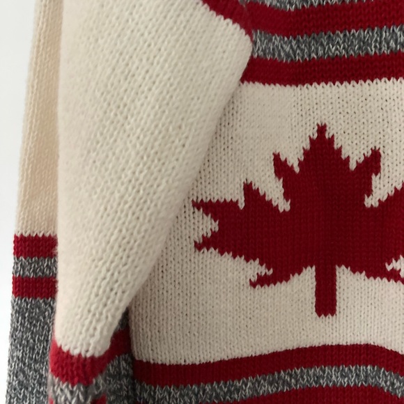 Cotton County Canadian Sweater - Picture 13 of 15